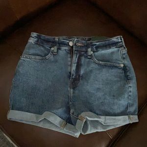 NWT Wild Fable Size 0/25 Highest rise shorts